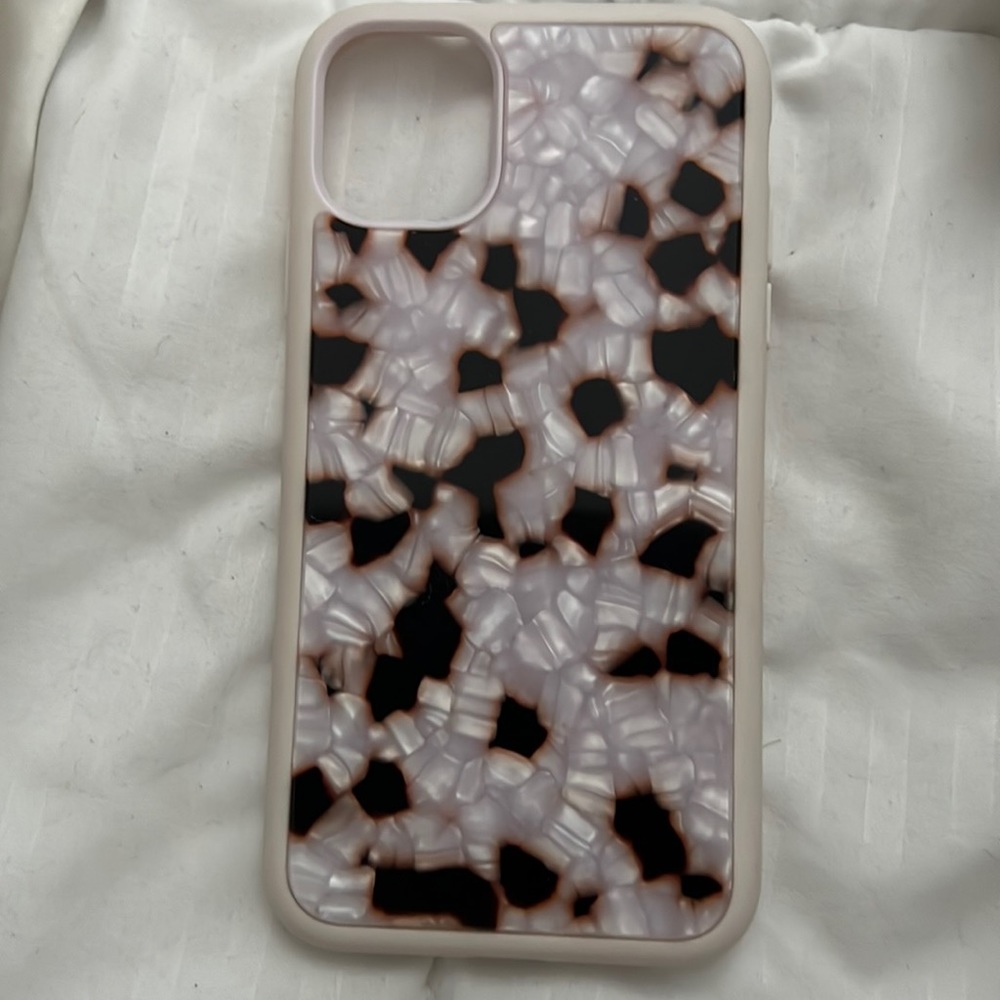 Pink tortoise phone case